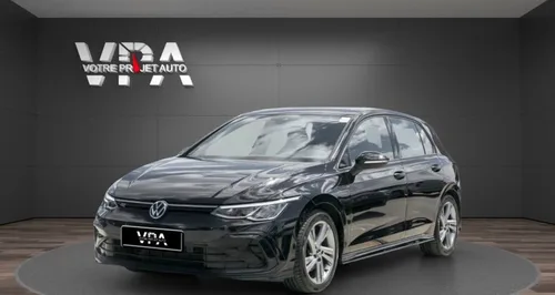 Volkswagen Golf VIII R-Line 1.5 eTSI 150 ch – ACC Navigation Sièges chauffants Digital Cockpit Pro