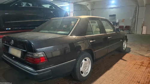 Mercedes-Benz 250 250 D Turbo W124