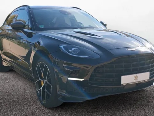 Aston Martin DBX 707 carbone