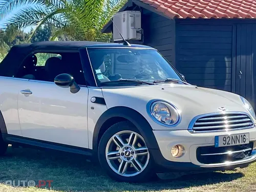 MINI Cabrio 1.6 Cooper D