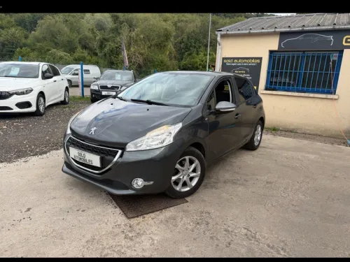 PEUGEOT 208 1.4 HDi 68ch BVM5 Style Vehicule Depot-Vente
