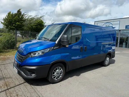 Iveco Daily 35s18 L2h1 9m3 36 000 HT