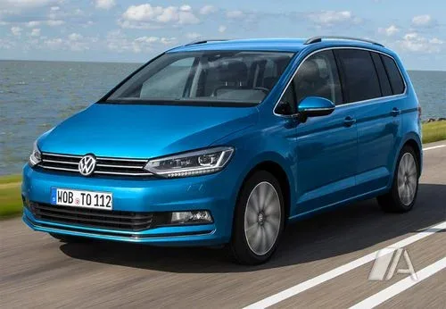 VOLKSWAGEN Touran Touran 1.5 TSI Más DSG7 110kW