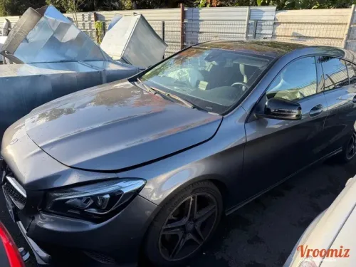Mercedes Classe Cla SHOOTING BRAKE 2.2 200 CDI 135 4MATIC BVA ACCIDENTE CHOC AVANT POUR PRO