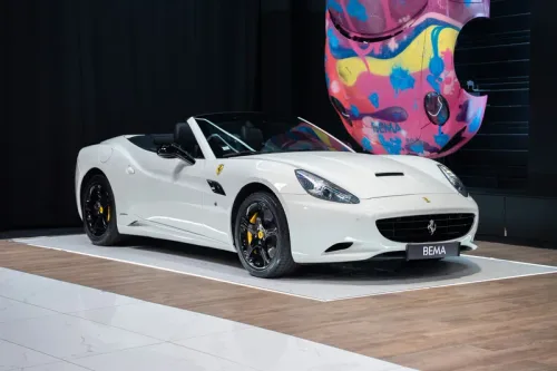 FERRARI California V8 4.3 460 CV I Sellerie Daytona I Céramiques I Carbone I Ecussons