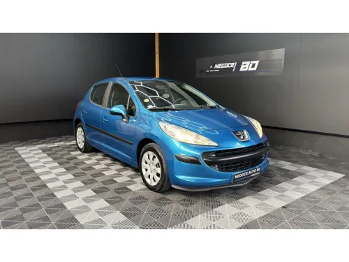 PEUGEOT 207 1.4 HDi BERLINE Active
