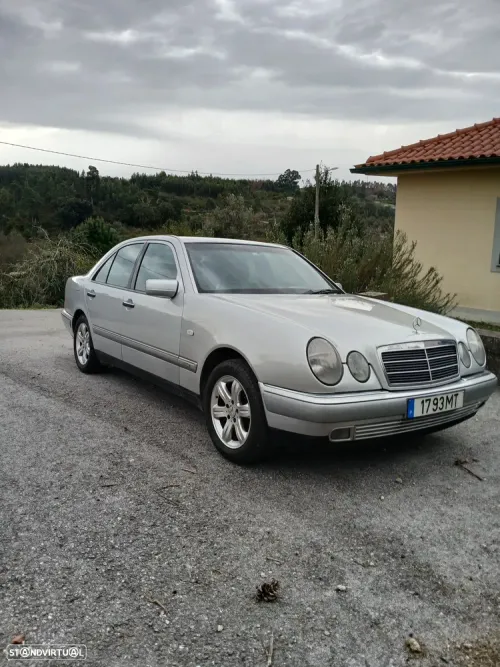Mercedes-Benz E 220 CDI Classic