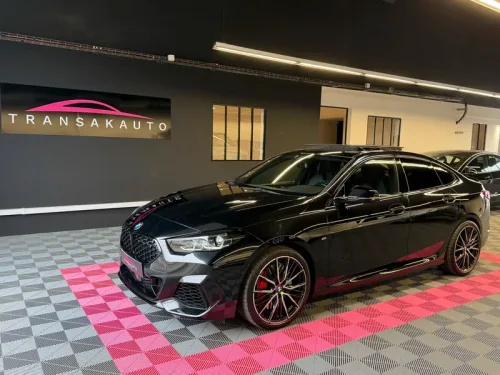BMW SERIE 2 M235 i xDrive + SUIVI BMW + TOIT OUVRANT + APPLE CARPLAY + LIGNE M PERF + SIÈGES ET VOLANT CHAUFFANT