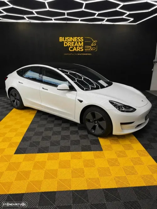 Tesla Model 3 Standard Range Plus RWD