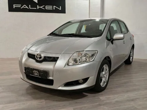 TOYOTA Auris 2.0 D4D Sol