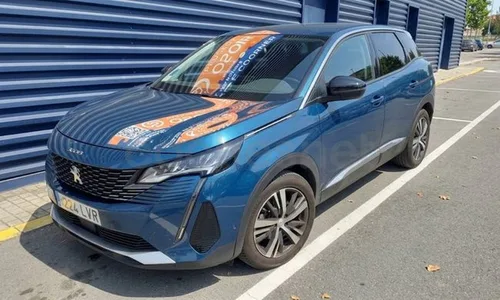 PEUGEOT 3008 1.5 BlueHDi SS Allure