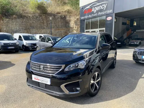 PEUGEOT 5008 1.5 l BLUEHDI 130 CH BOITE AUTOMATIQUE EAT8 ACTIVE BUSINESS 7 PLACES / HISTORIQUE ENTRETIENS COMPLET / RADARS / PALETTES AU VOLANT / CARPLAY / NAVIGATION
