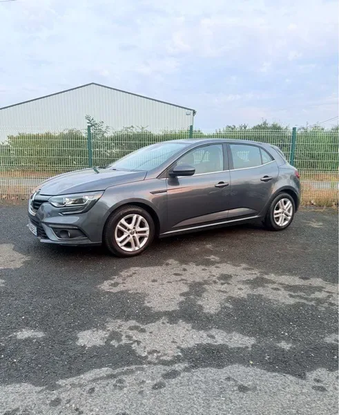 Renault Mégane 4 1.5 DCI 115 Business boîte automatique