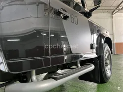 LAND-ROVER Defender 90 SW SE