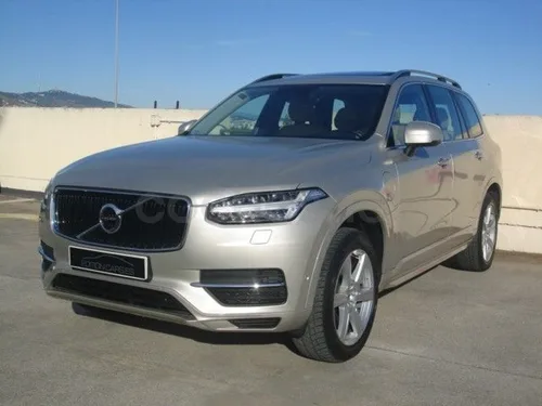 VOLVO XC90 2.0 T8 AWD Momentum Auto