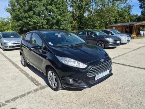Ford Fiesta 5 PORTES 100 CH PAIEMENT EN 4 FOIS JUSQU'A 2300 EUROS