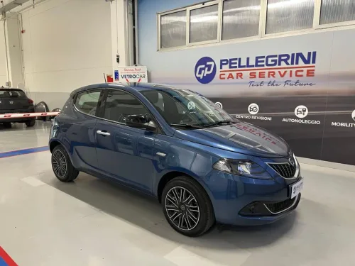 Lancia Ypsilon 1.0 firefly hybrid Silver Plus s&s 70cv