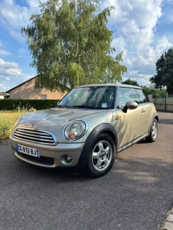 MINI Cooper Hatch 1.6i - 120