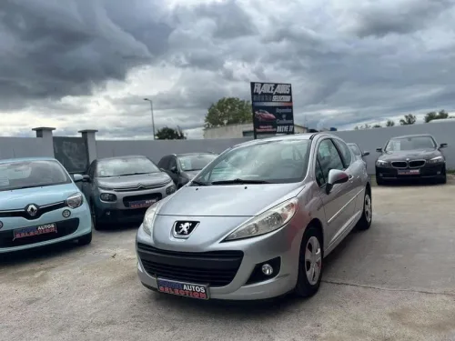 Peugeot 207 1.4 73 CH FAIBLE KMS DE 2012 - 1RE MAIN | ENTIÈREMENT RÉVISÉE ET GARANTIE 12 MOIS