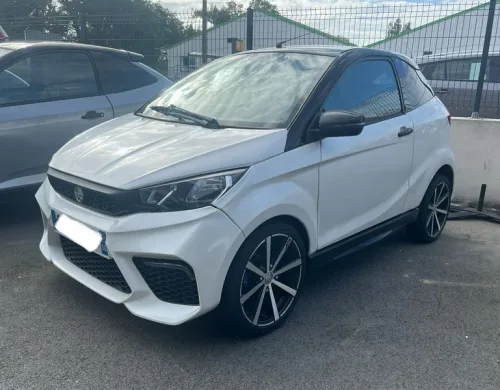 Voiture sans permis - portes ouvertes - aixam coupe gti moteur kubota