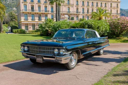 Cadillac Coupe DeVille 1962 V8 6 places – Historique France