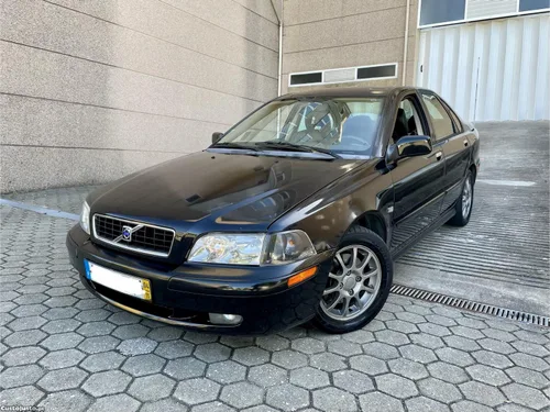Volvo S40 1.6i Full extras Nacional
