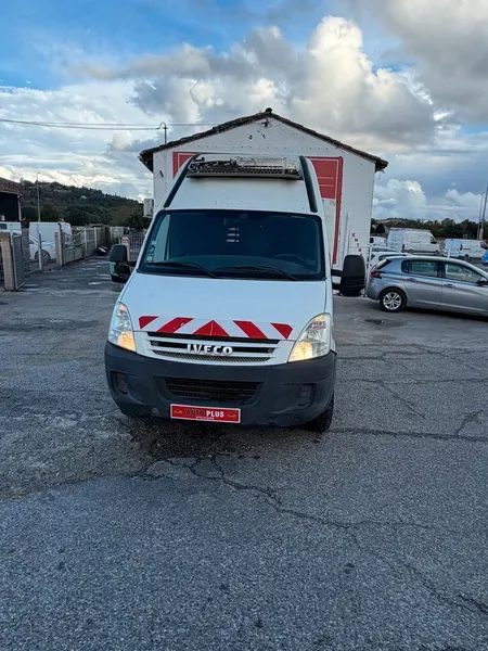 Iveco daily 35c12 frigo hayon palfinger