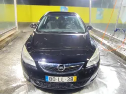 Opel Astra 1.3 CDTI gasóleo 5 lugares