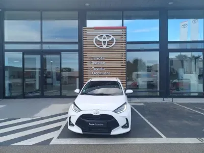 TOYOTA Yaris 116h Design 5p MY22