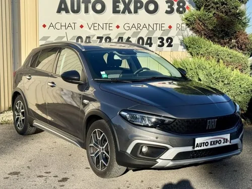 Fiat Tipo CROSS 1.6 JTD 130 2022 120000 kms 11990 euros