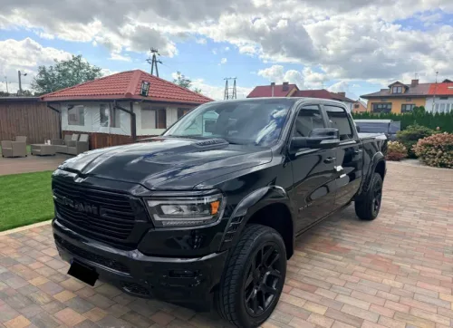 Dodge RAM 1500 Laramie Sport Crew Cab Long Benne 5.7 V8 HEMI – 399 CH – 4x4 – 2020