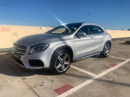 Mercedes-Benz GLA 200 200d