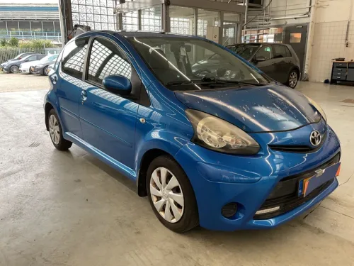 Toyota aygo 1.0 active 5 portes clim