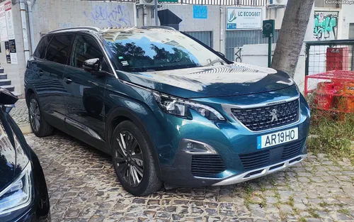 Peugeot 5008 - 2018 - 1.2 Gasolina e GPL (NEGOCIÁVEL)