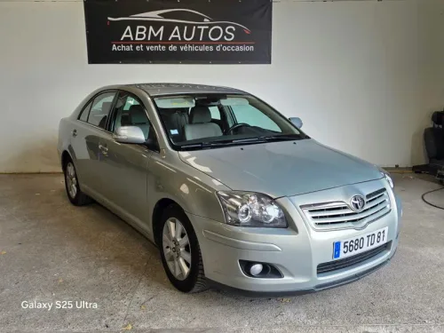 TOYOTA AVENSIS MC 126 D-4D Linéa Sol 1ere Main