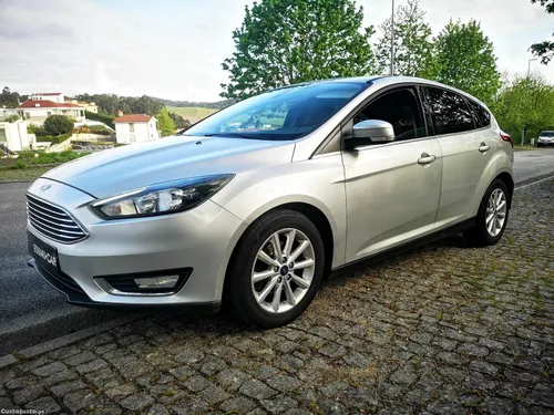 Ford Focus 1.0 SCTI 125cv TITANIUM c/ GPS - Utilitário Nacional c/ Garantia - "IMBATIVEL" -