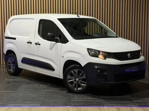 PEUGEOT PARTNER Standard 1000KG 1.5 BlueHDi S&S 100 III FOURGON Grip MOTEUR NEUF