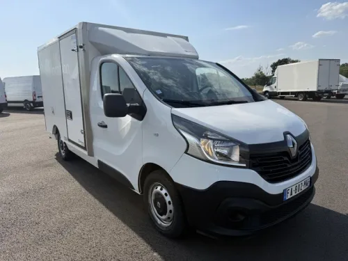 RENAULT TRAFIC 1.6dCi125 fourgon frigorifique FRAX 8m3 + Etagères route et secteur 220V
