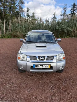 Nissan Navara D22