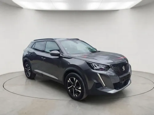 Peugeot 2008 1.2 turbo 130 cv
