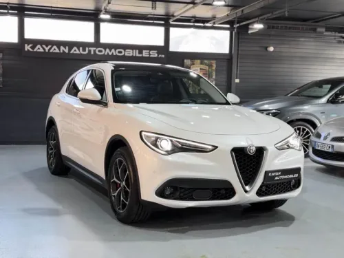 ALFA ROMEO STELVIO 2.2 D 210 CH BVA Lusso Q4- Toit ouvrant - Sièges chauffants- Harman Kardon-