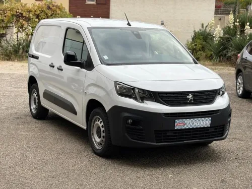 Peugeot Partner Vu FOURGON 1.5 BLUEHDI 130 950KG L1 M EAT BVA START-STOP