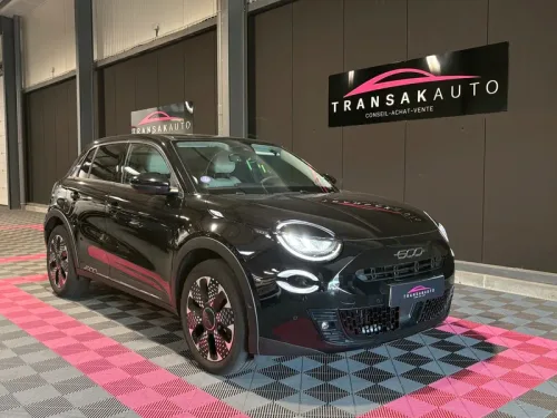 Fiat 600 Hybrid La Prima +GARANTIE CONSTRUCTEUR + SIÉGE CUIRL + CARPLAY + CAMÉRA DE RECUL