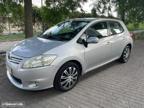 Toyota Auris 1.4 VVT-i AC