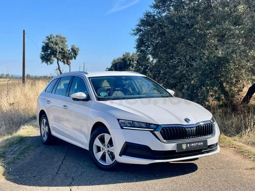 SKODA Octavia Combi 2.0 TDI 85kW115CV DSG Ambition