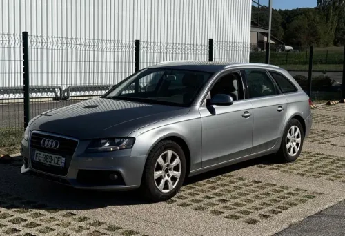 Audi A4 Avant 2L tfsi 180ch boite automatique