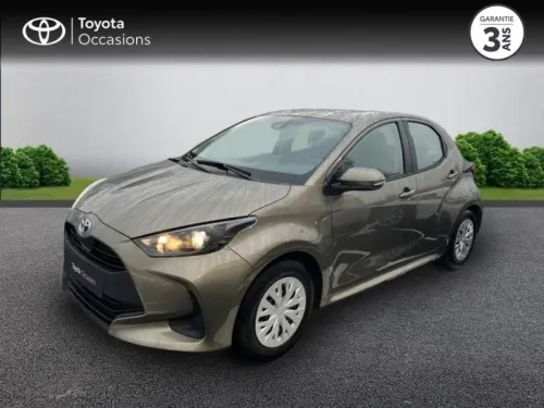 Toyota Yaris 116h Dynamic Business 5p