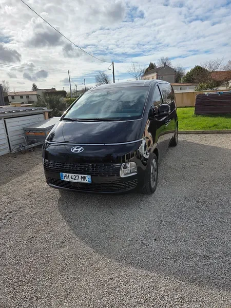 Hyundai Staria Hybride