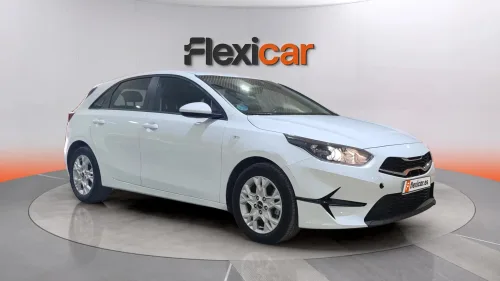 Kia Ceed 1.6 MHEV iMT 100kW (136CV) Concept