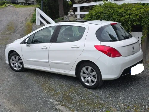 Peugeot 308 308 1.6 HDi 110ch FAP BVM5 BLUE LION Premium